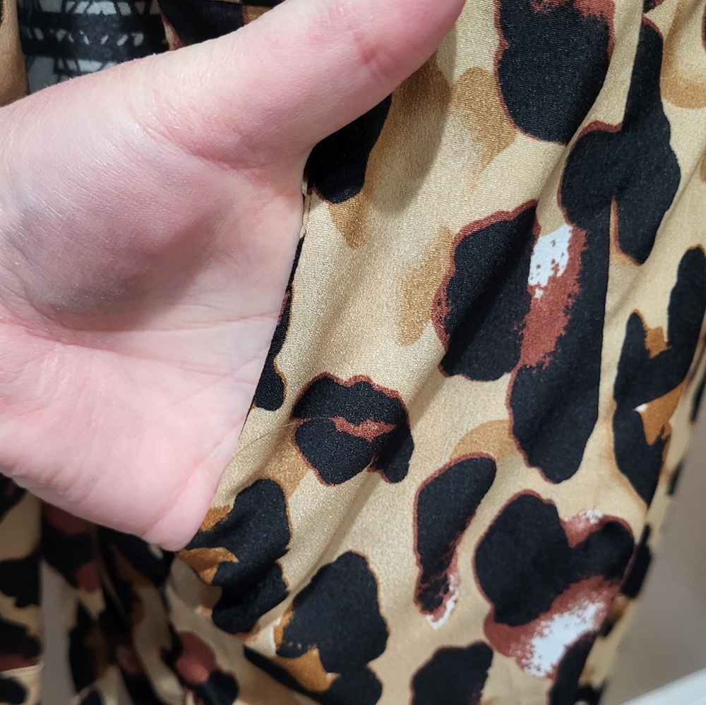 Leopard Print Long Sleeve Button Up Jumpsuit sz S - Picture 8 of 12